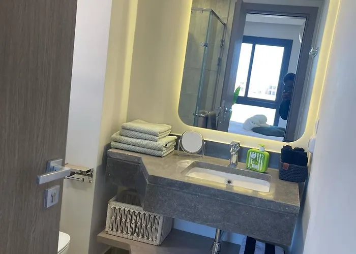 El Gouna - 3 Bedroom - Rooftop-pool - Ancient Hills Gurdaka